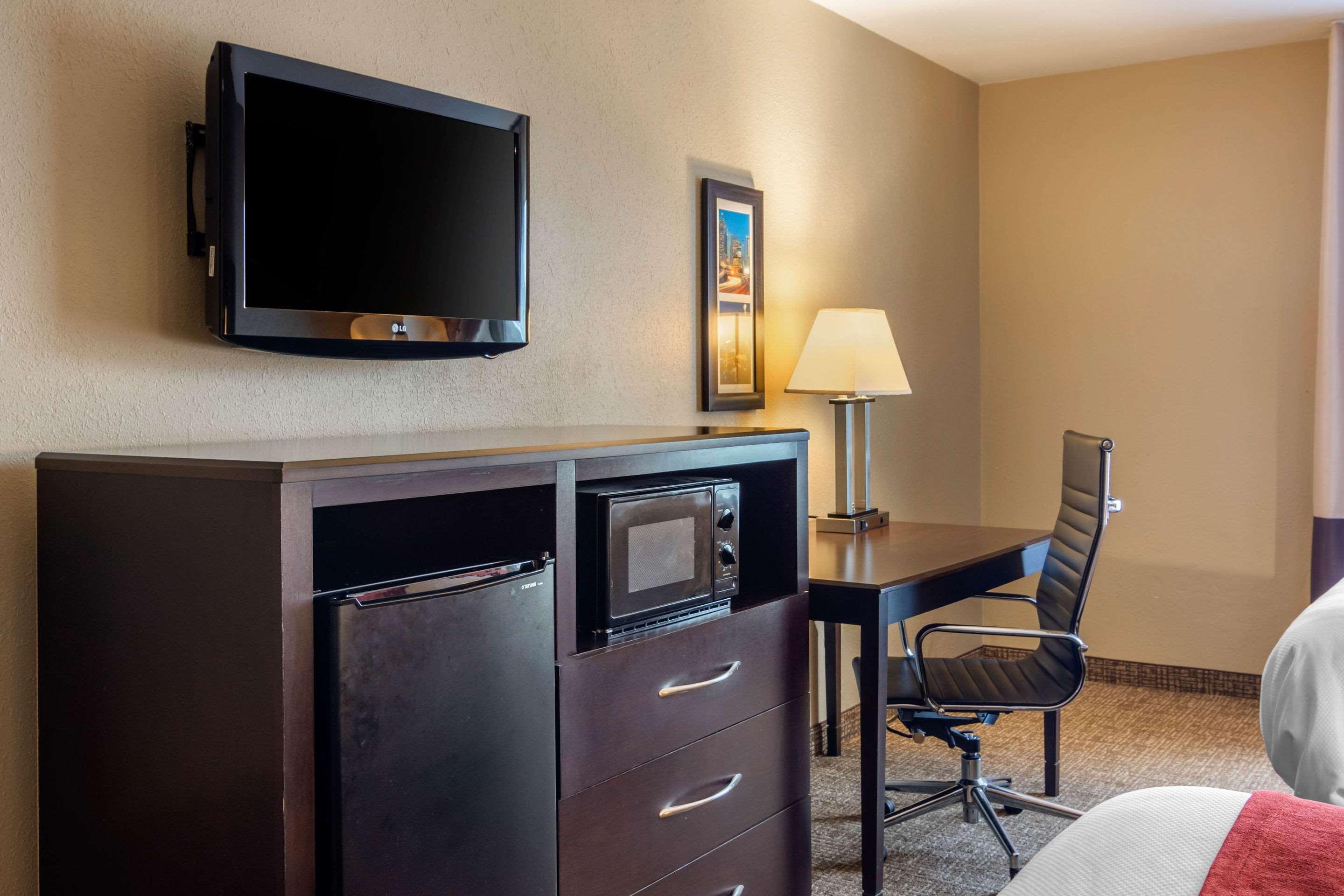 Comfort Inn & Suites Perry National Fairgrounds Area Экстерьер фото