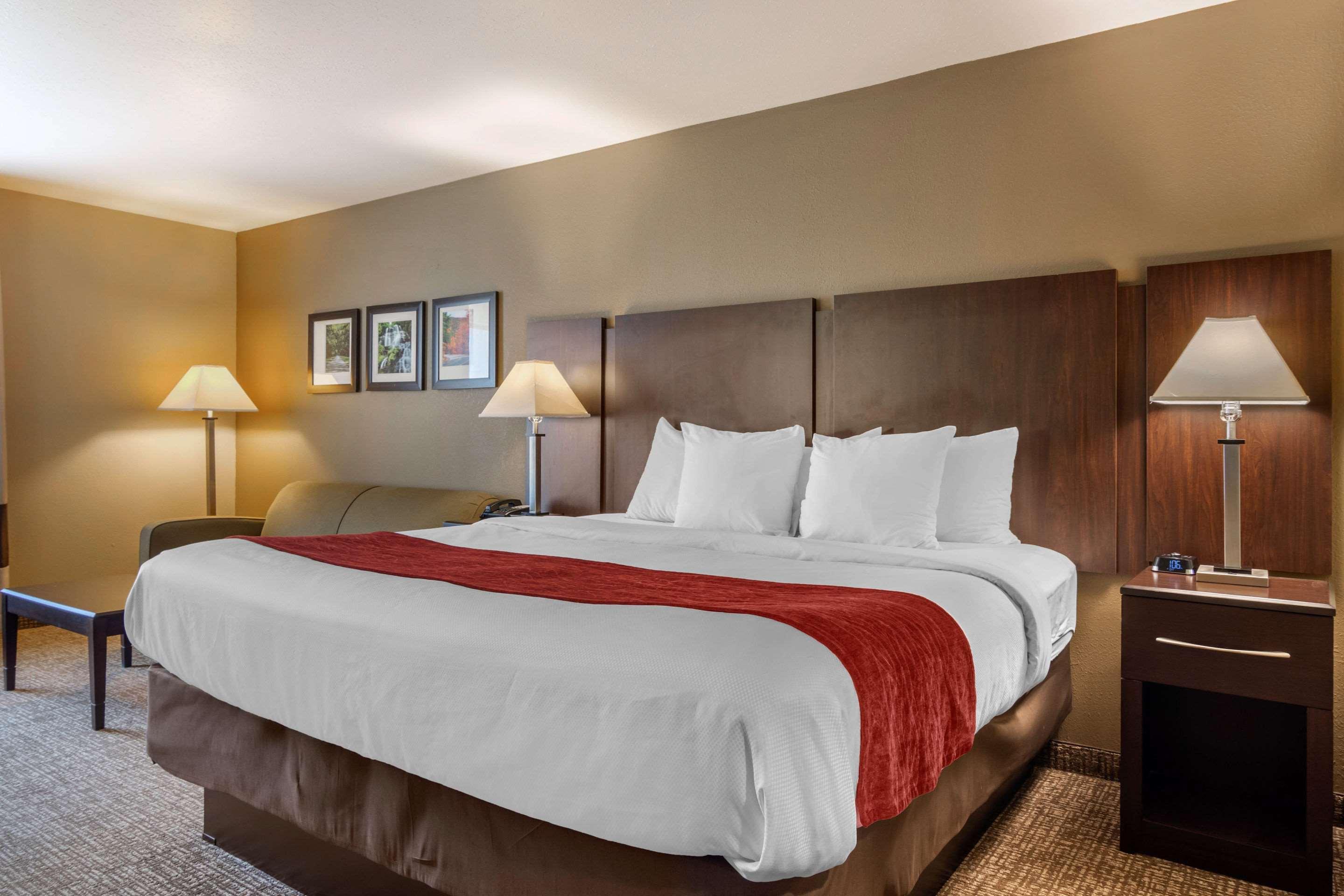 Comfort Inn & Suites Perry National Fairgrounds Area Экстерьер фото