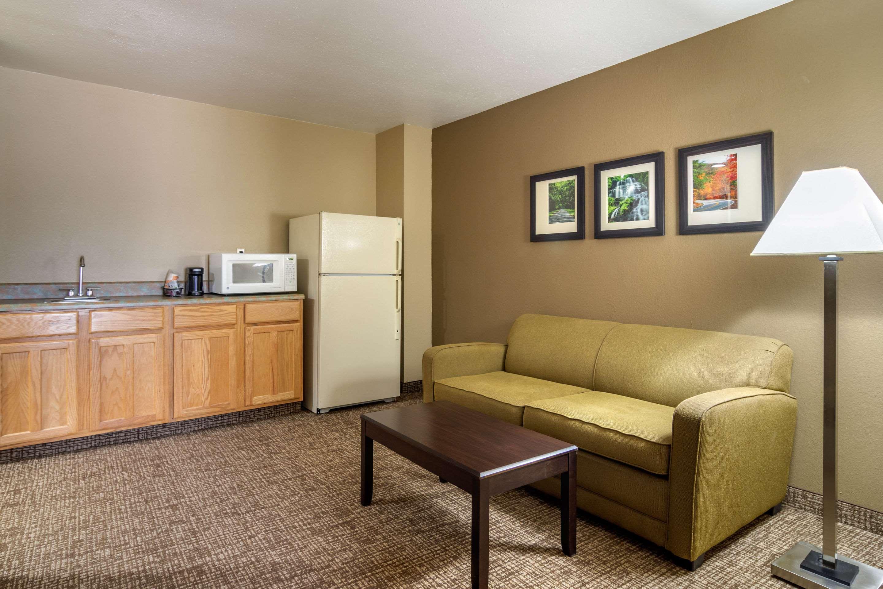 Comfort Inn & Suites Perry National Fairgrounds Area Экстерьер фото