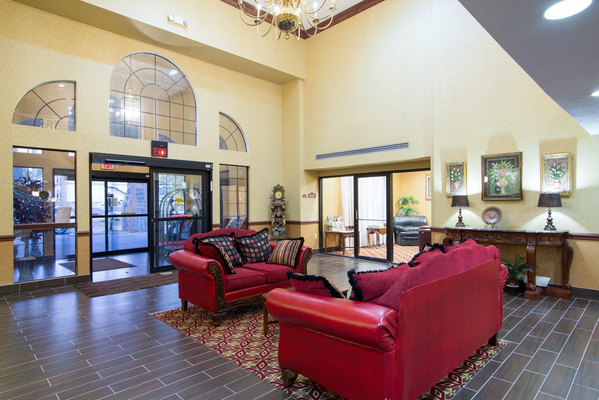 Comfort Inn & Suites Perry National Fairgrounds Area Экстерьер фото
