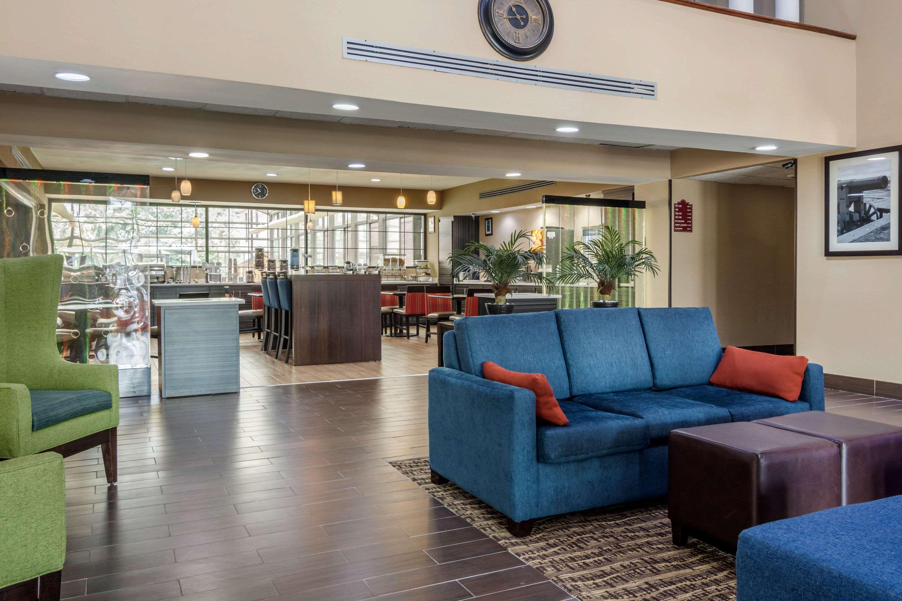 Comfort Inn & Suites Perry National Fairgrounds Area Экстерьер фото